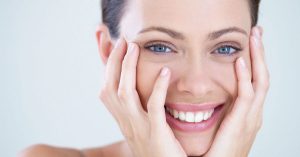 laserski-piling-i-prp-pravi-nacin-da-oziljci-od-akni-postanu-proslost