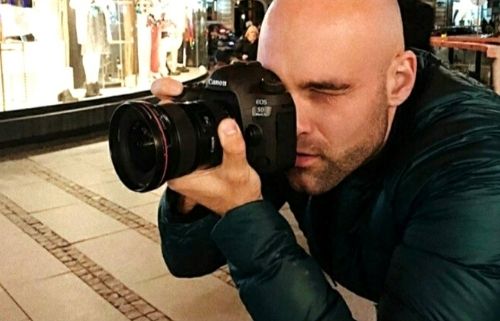 hijaluronski-fileri-uklanjanje-podocnjaka-andreja-damnjanovic-iskustva-pacijenata-fotograf-poliklinika-diva-dr-bogdanovic